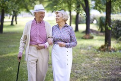 הקשר בין מגורים לאורח חיים בריא בגיל השלישי?