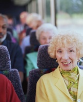 מה החשיבות של שירותי הסעות למבוגרים?