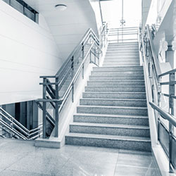 החשיבות בבחירת בית אבות המתוחזק על ידי חברת ניקיון מקצועית