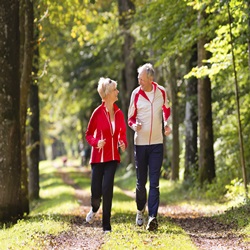 פעילויות ספורטיביות מומלצות לקיץ לגיל השלישי
