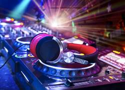 אוזניה אלחוטית כמוצר מסייע לבני הגיל השלישי