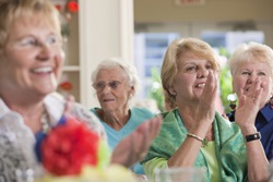 מופע בידור טלפתיה לגיל הזהב